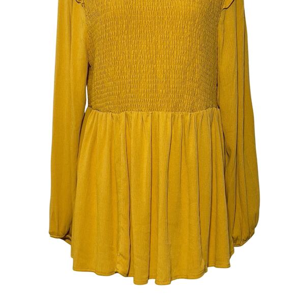 TORRID Peplum Crinkle Gauze Smocked Top - Picture 5 of 11